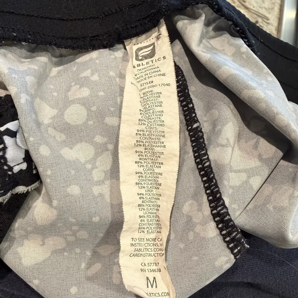 Fabletics black white